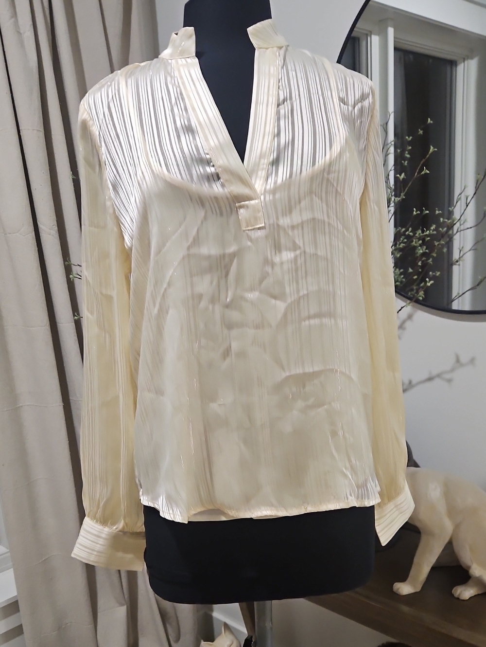 7 for all mankind Cream Pleated Satin V-Neck Women's Top. Size M